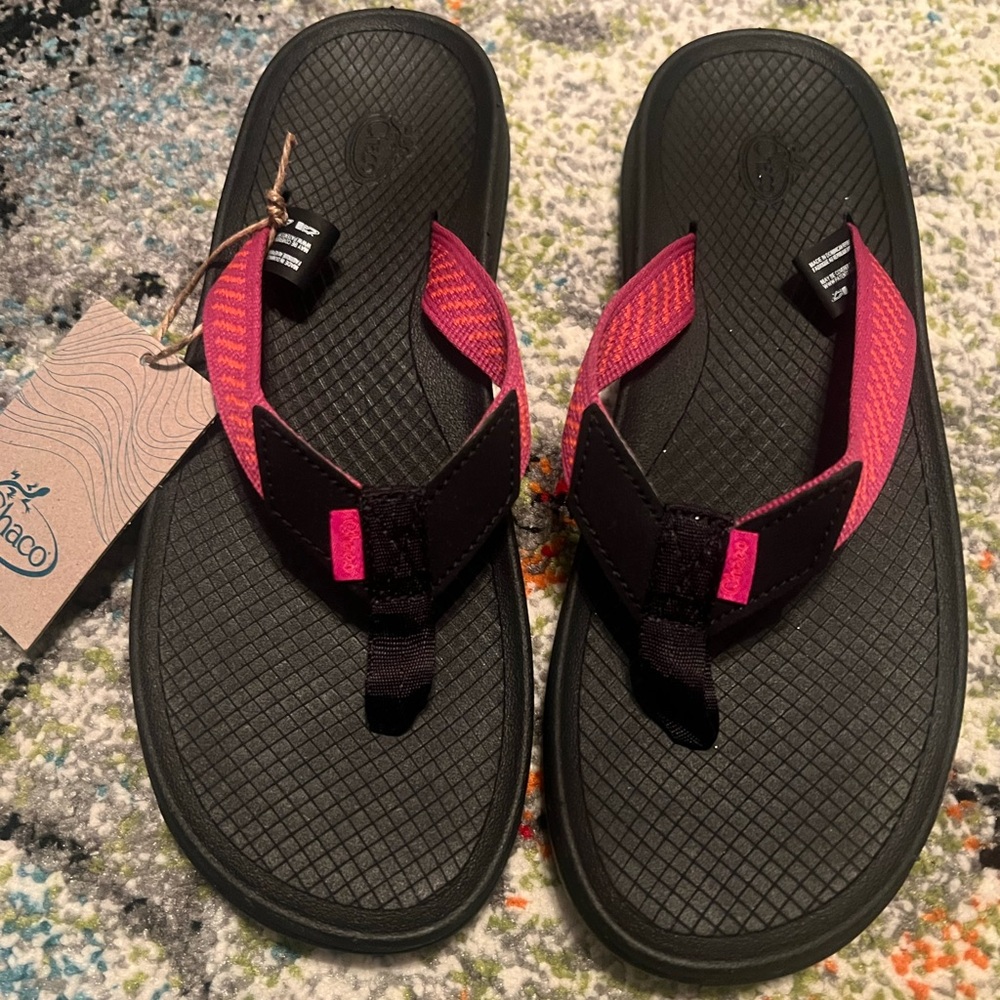 NEW Chaco Black and Pink Sandals